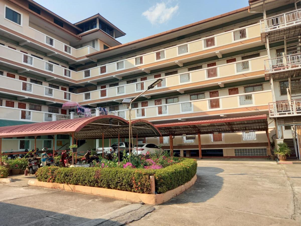Baan Aranya Apartment Chiang Mai Exterior photo