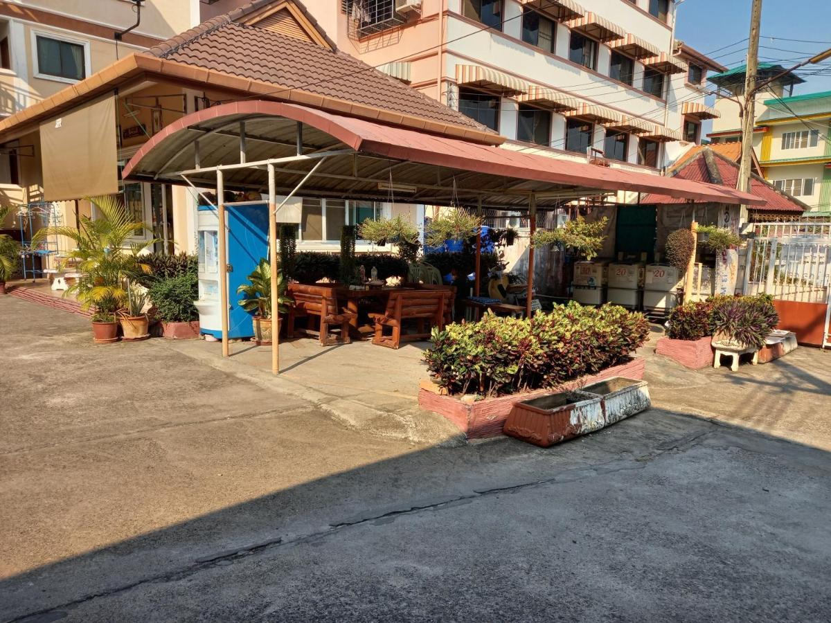 Baan Aranya Apartment Chiang Mai Exterior photo